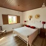 Casas Cor De Rosa São Martinho das Moitas