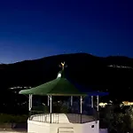 Casas Cor De Rosa * São Martinho das Moitas